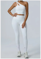 חליפת ספורט דגם - מאי