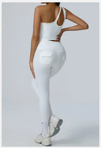 חליפת ספורט דגם - מאי